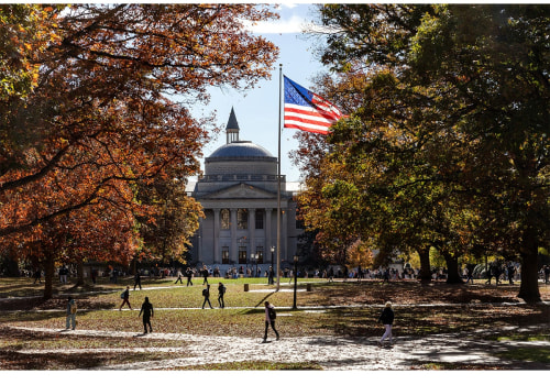Exploring Tourist Spots in Central North Carolina: Famous Universities and Colleges Offering Tours